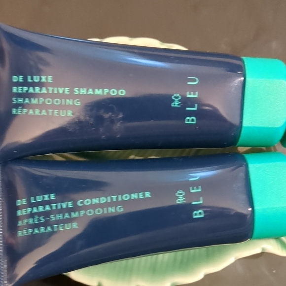 Shampoo And Conditioner - Picture 1 of 3